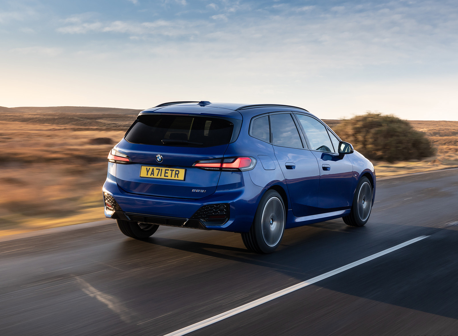 2022 BMW 2 Series 223i Active Tourer (UK-Spec) Rear Three-Quarter Wallpapers #3 of 83