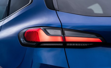 2022 BMW 2 Series 223i Active Tourer (UK-Spec) Tail Light Wallpapers 450x275 (22)