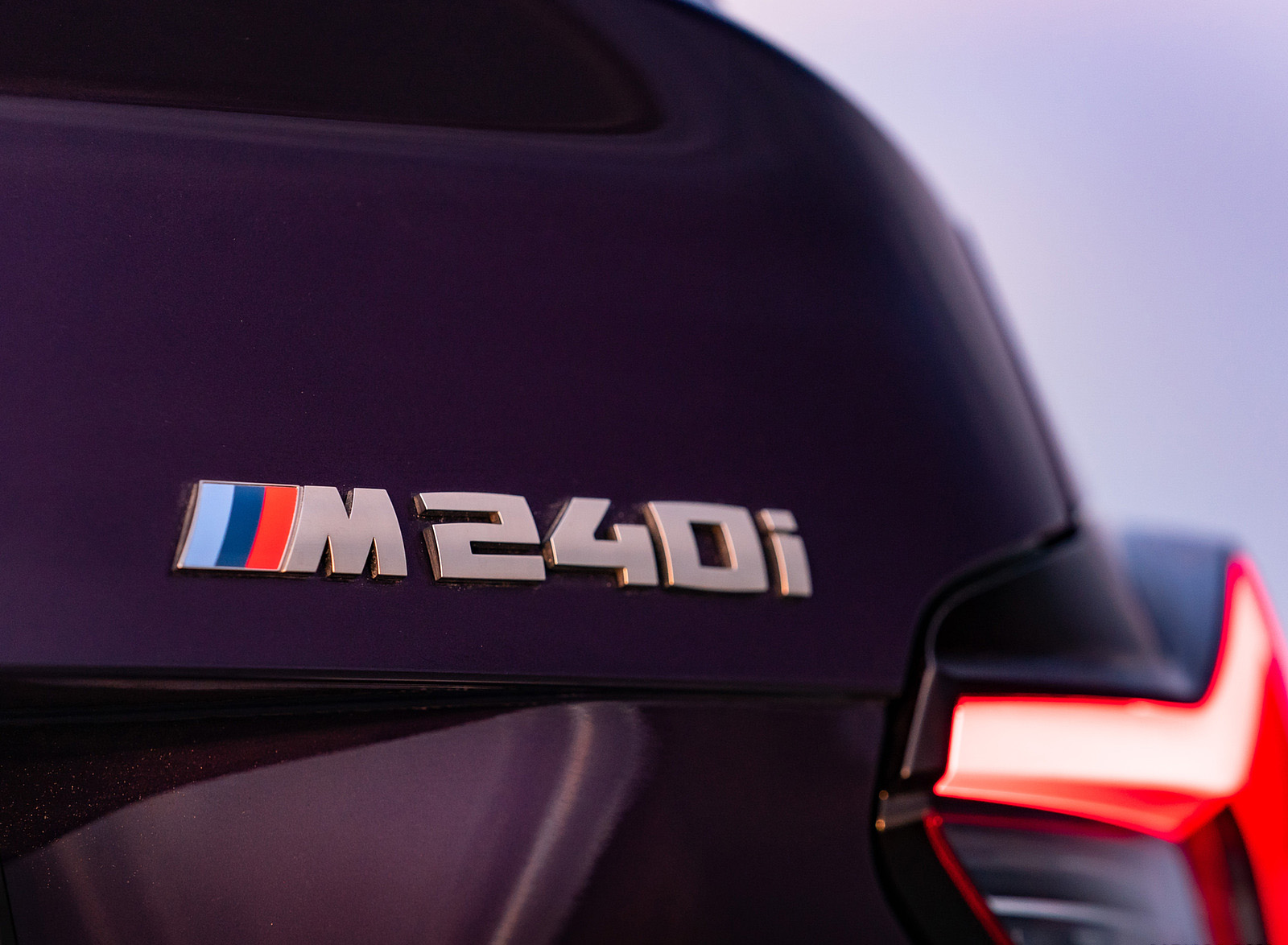 2022 BMW 2 Series M240i Coupé (UK-Spec) Badge Wallpapers #23 of 80