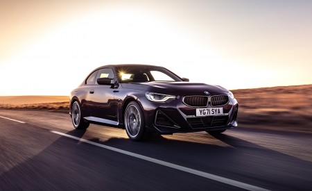 2022 BMW 2 Series M240i Coupé (UK-Spec) Front Three-Quarter Wallpapers 450x275 (9)