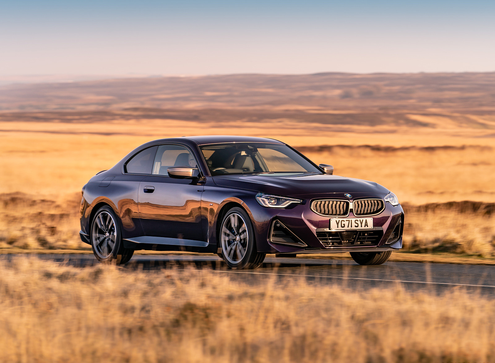 2022 BMW 2 Series M240i Coupé (UK-Spec) Front Three-Quarter Wallpapers (3)