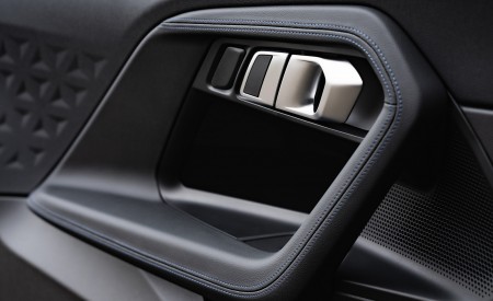 2022 BMW 2 Series M240i Coupé (UK-Spec) Interior Detail Wallpapers 450x275 (33)