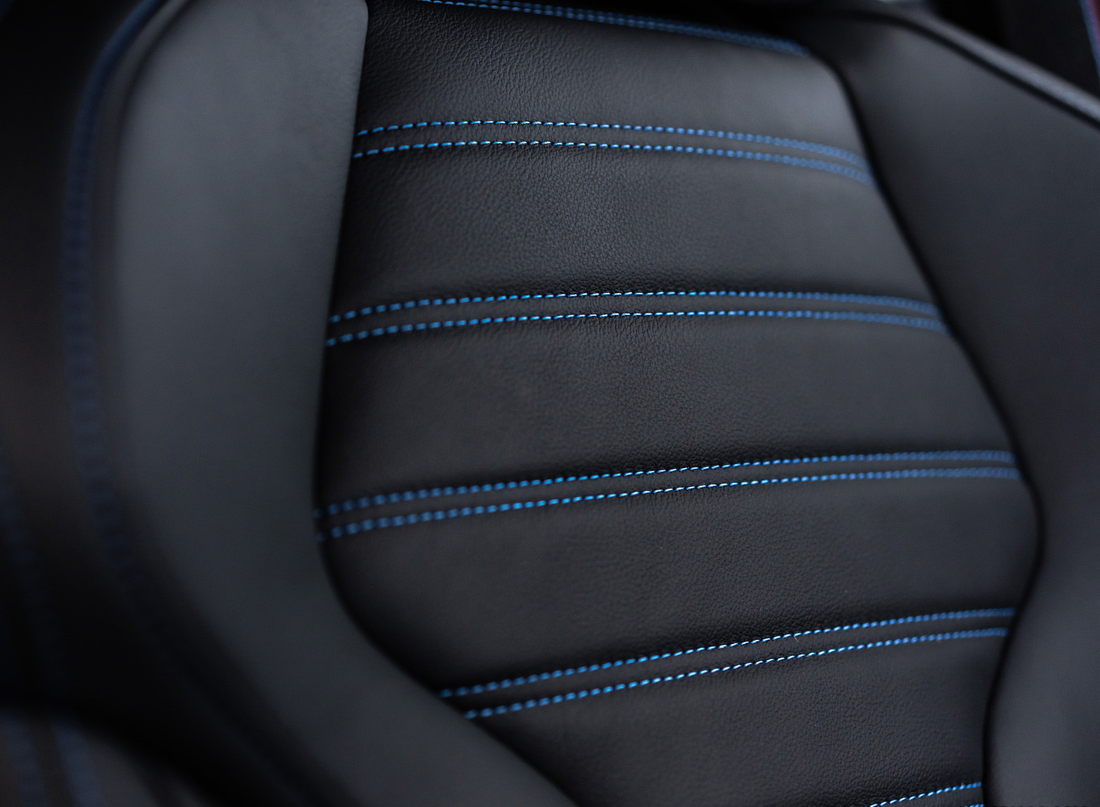 2022 BMW 2 Series M240i Coupé (UK-Spec) Interior Front Seats Wallpapers #35 of 80