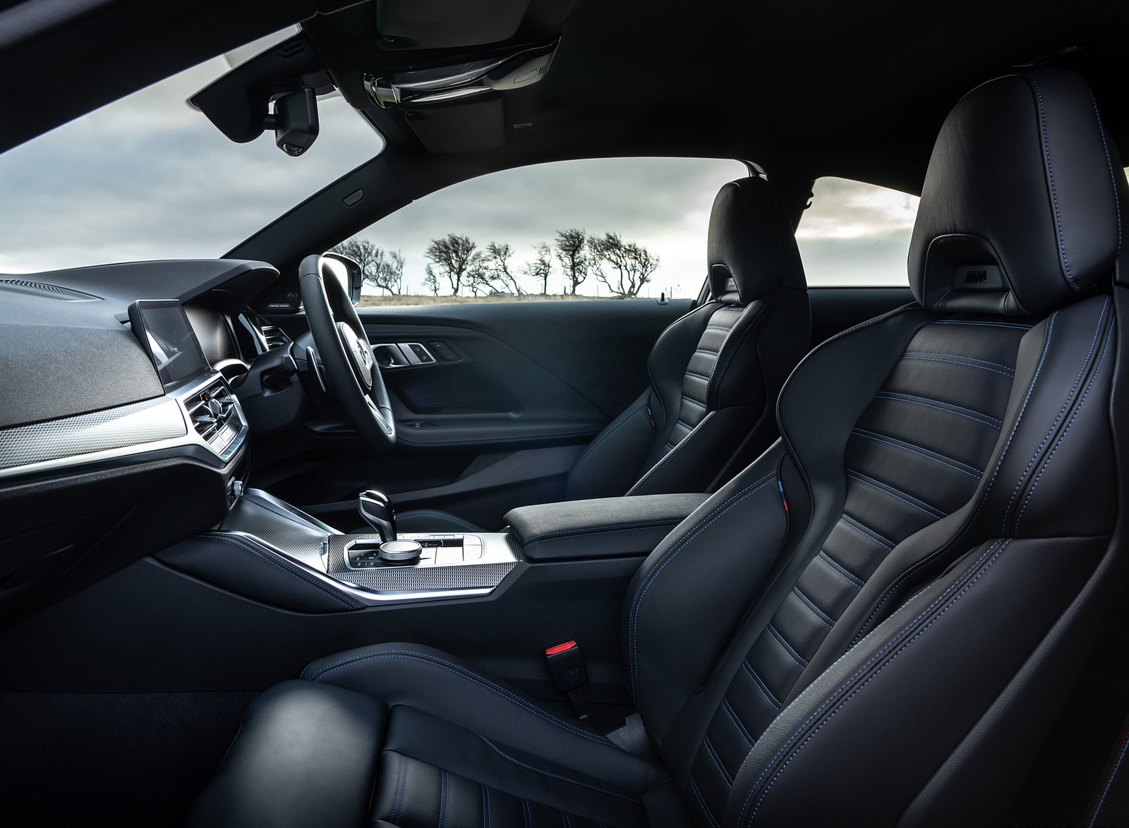 2022 BMW 2 Series M240i Coupé (UK-Spec) Interior Front Seats Wallpapers #37 of 80