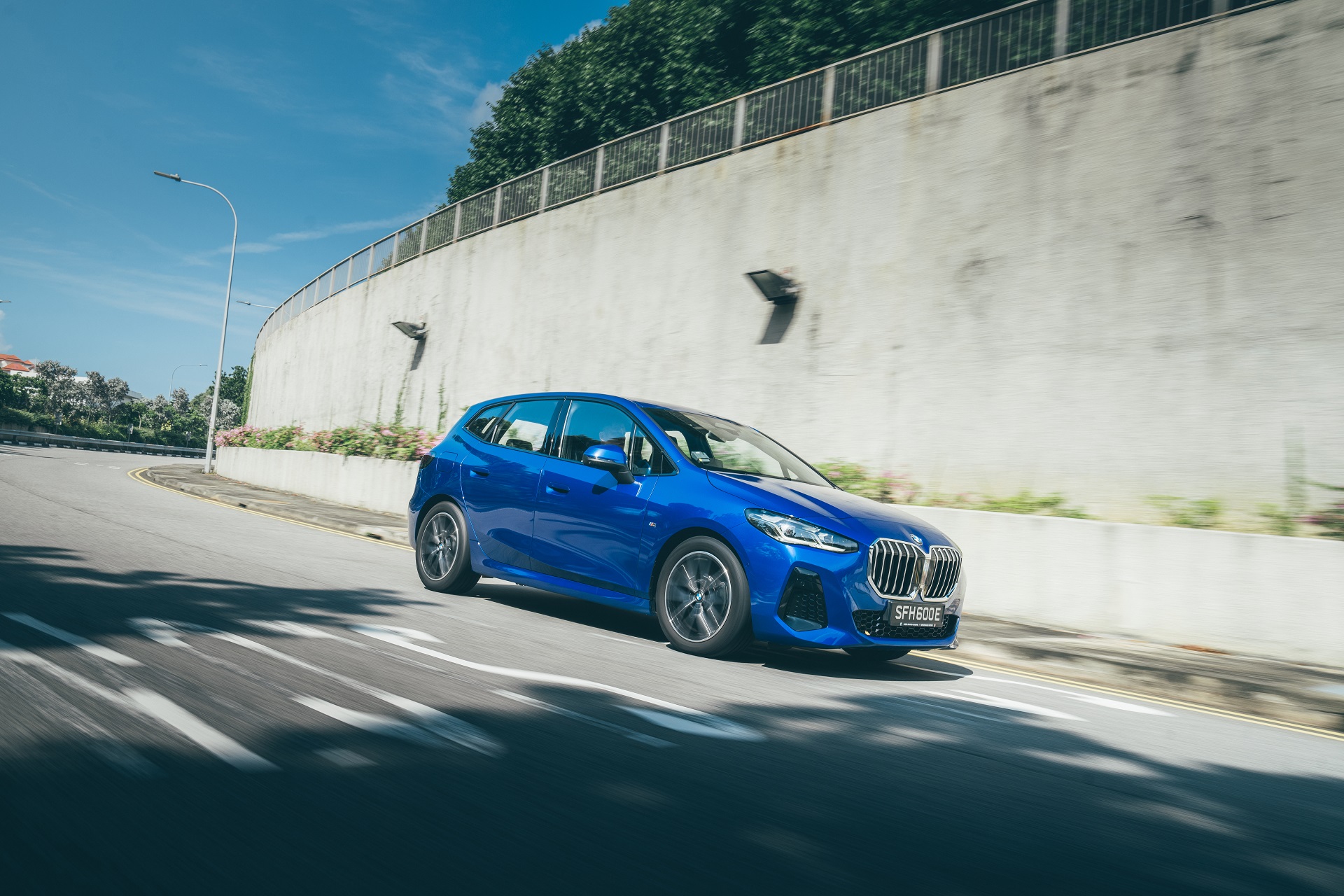 2022 BMW 218i Active Tourer M Sport Front Three-Quarter Wallpapers  (4)