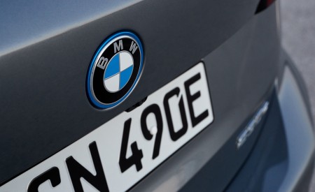 2022 BMW 230e Active Tourer Badge Wallpapers  450x275 (102)
