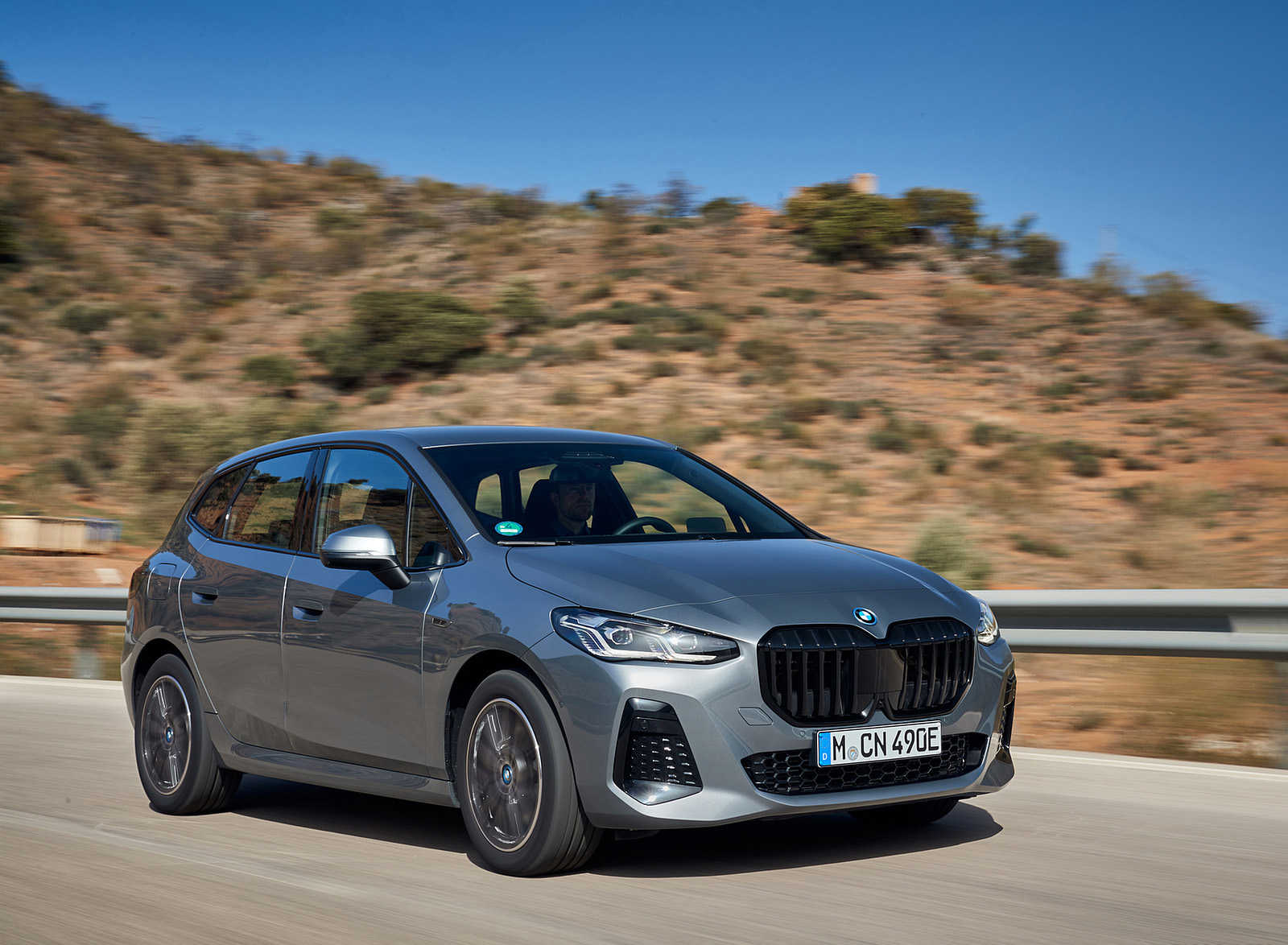 2022 BMW 230e Active Tourer Front Three-Quarter Wallpapers  #20 of 135