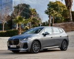 2022 BMW 230e Active Tourer Front Three-Quarter Wallpapers 150x120 (53)