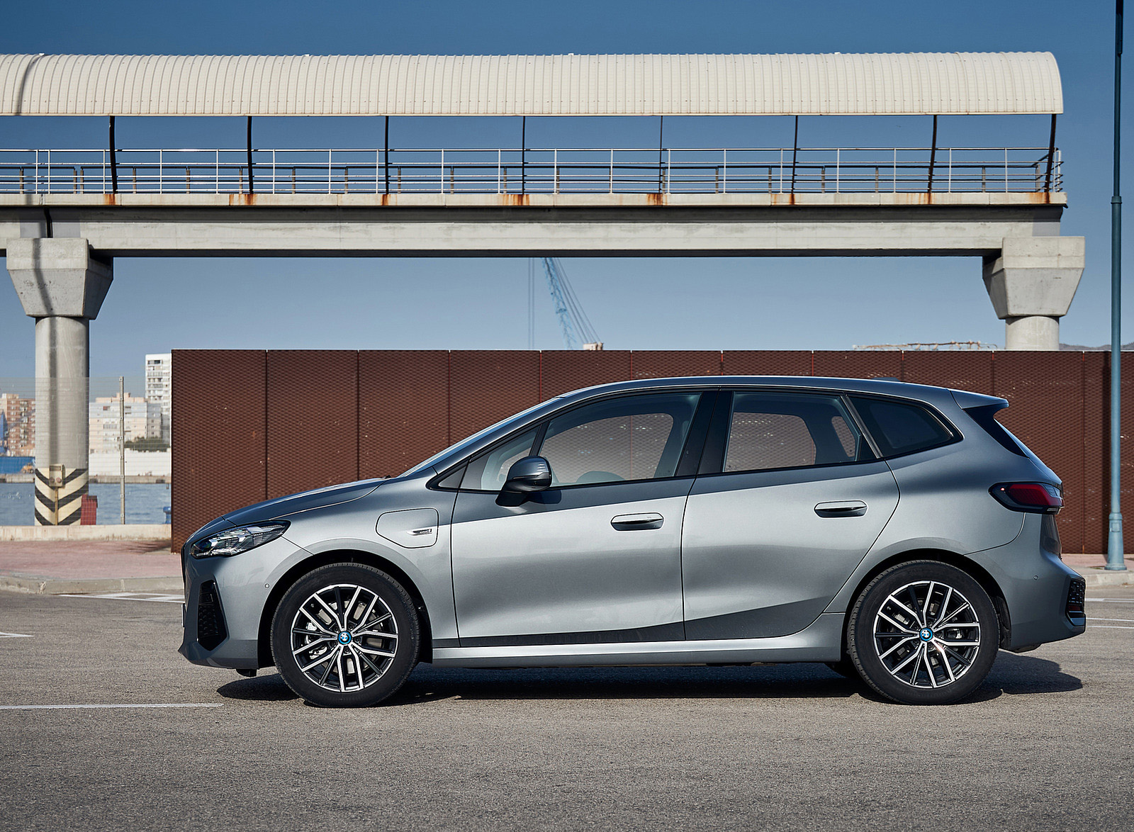 2022 BMW 230e Active Tourer Side Wallpapers  #84 of 135