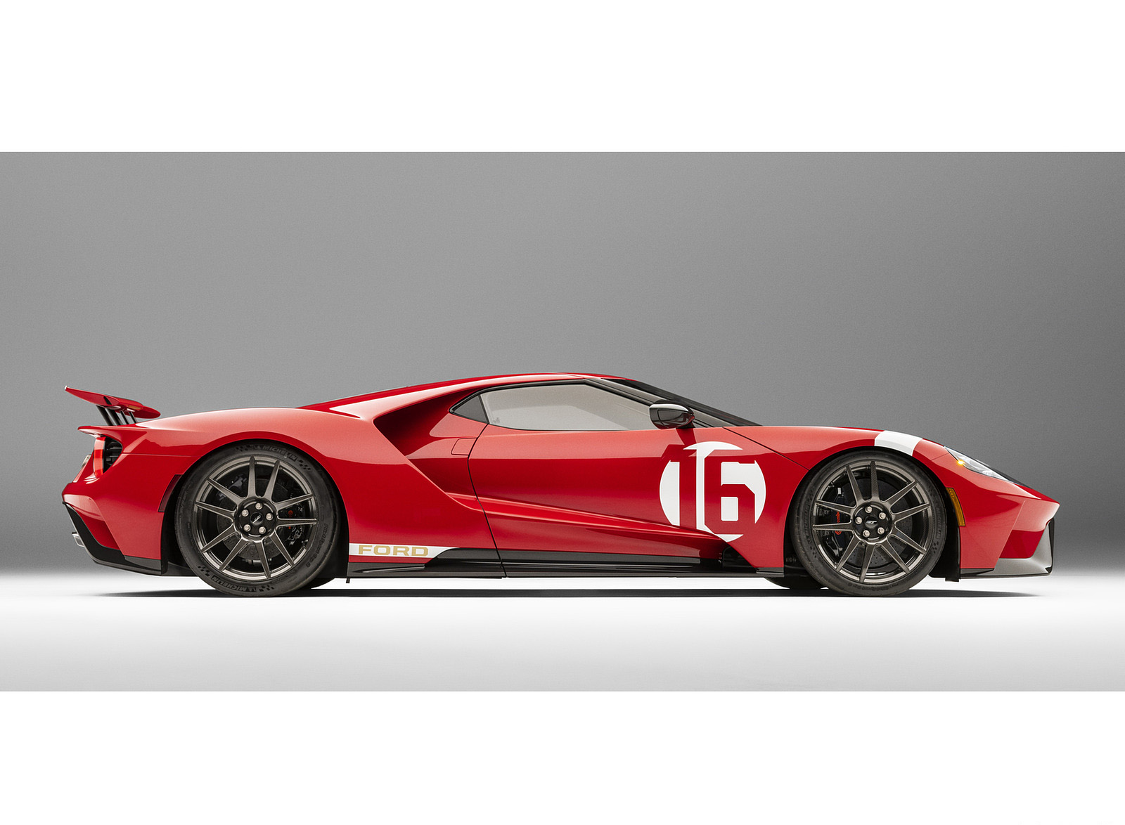 2022 Ford GT Alan Mann Heritage Edition Side Wallpapers (3)