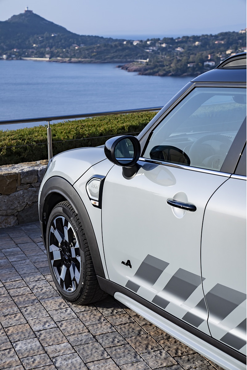 2022 MINI Cooper S Countryman ALL4 Untamed Edition Detail Wallpapers  #77 of 118