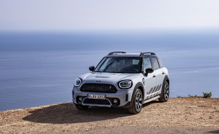 2022 MINI Cooper S Countryman ALL4 Untamed Edition Front Three-Quarter Wallpapers 450x275 (68)