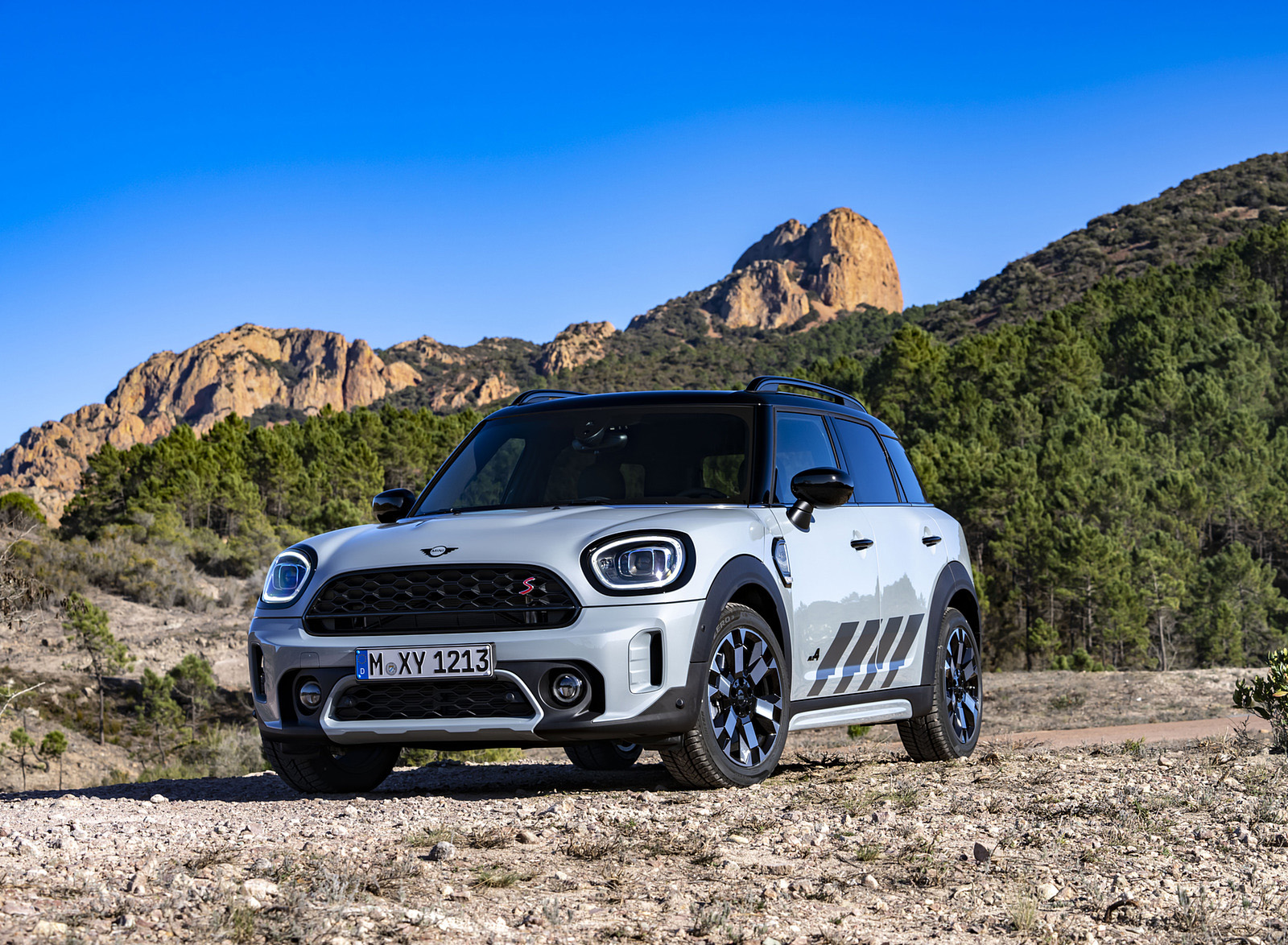 2022 MINI Cooper S Countryman ALL4 Untamed Edition Front Three-Quarter Wallpapers #64 of 118