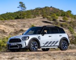 2022 MINI Cooper S Countryman ALL4 Untamed Edition Front Three-Quarter Wallpapers 150x120 (1)