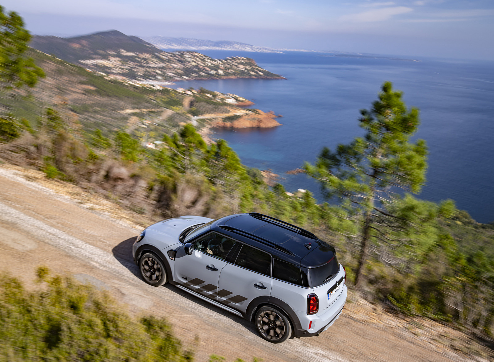 2022 MINI Cooper S Countryman ALL4 Untamed Edition Rear Three-Quarter Wallpapers #30 of 118