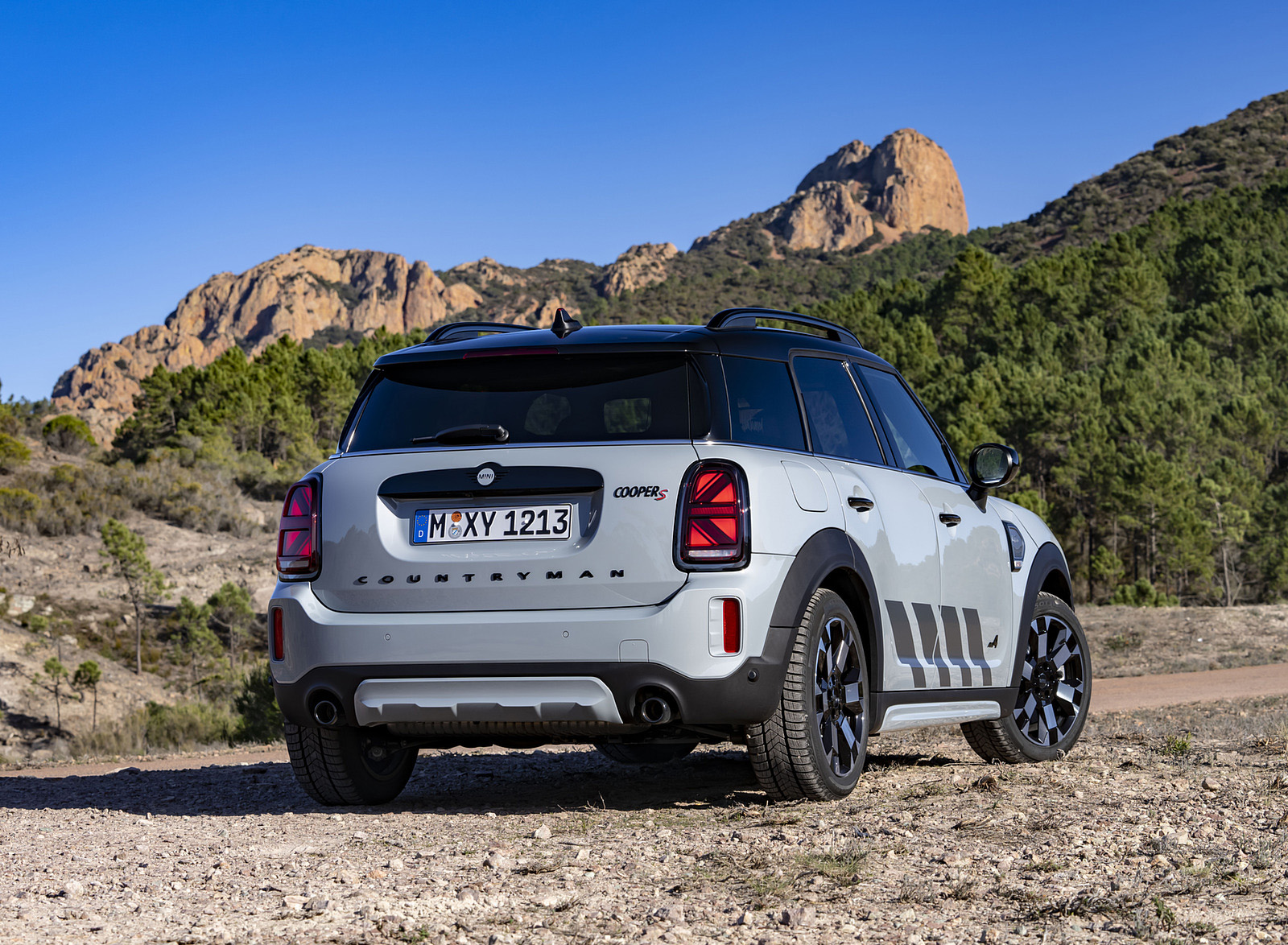2022 MINI Cooper S Countryman ALL4 Untamed Edition Rear Three-Quarter Wallpapers #66 of 118