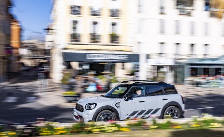 2022 MINI Cooper S Countryman ALL4 Untamed Edition Side Wallpapers 450x275 (50)