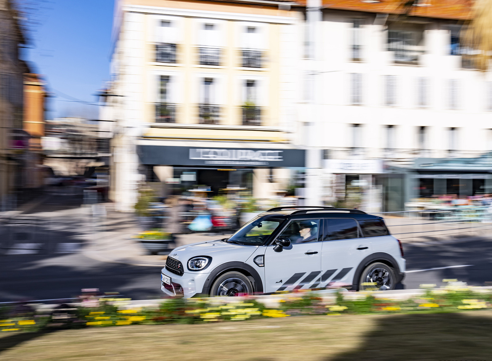 2022 MINI Cooper S Countryman ALL4 Untamed Edition Side Wallpapers #50 of 118