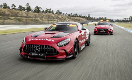 2022 Mercedes-AMG GT 63 S F1 Medical Car and Mercedes-AMG GT Black Series F1 Safety Car Wallpapers 450x275 (12)