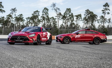 2022 Mercedes-AMG GT 63 S F1 Medical Car and Mercedes-AMG GT Black Series F1 Safety Car Wallpapers 450x275 (21)