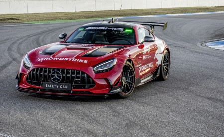2022 Mercedes-AMG GT Black Series F1 Safety Car Front Three-Quarter Wallpapers 450x275 (12)