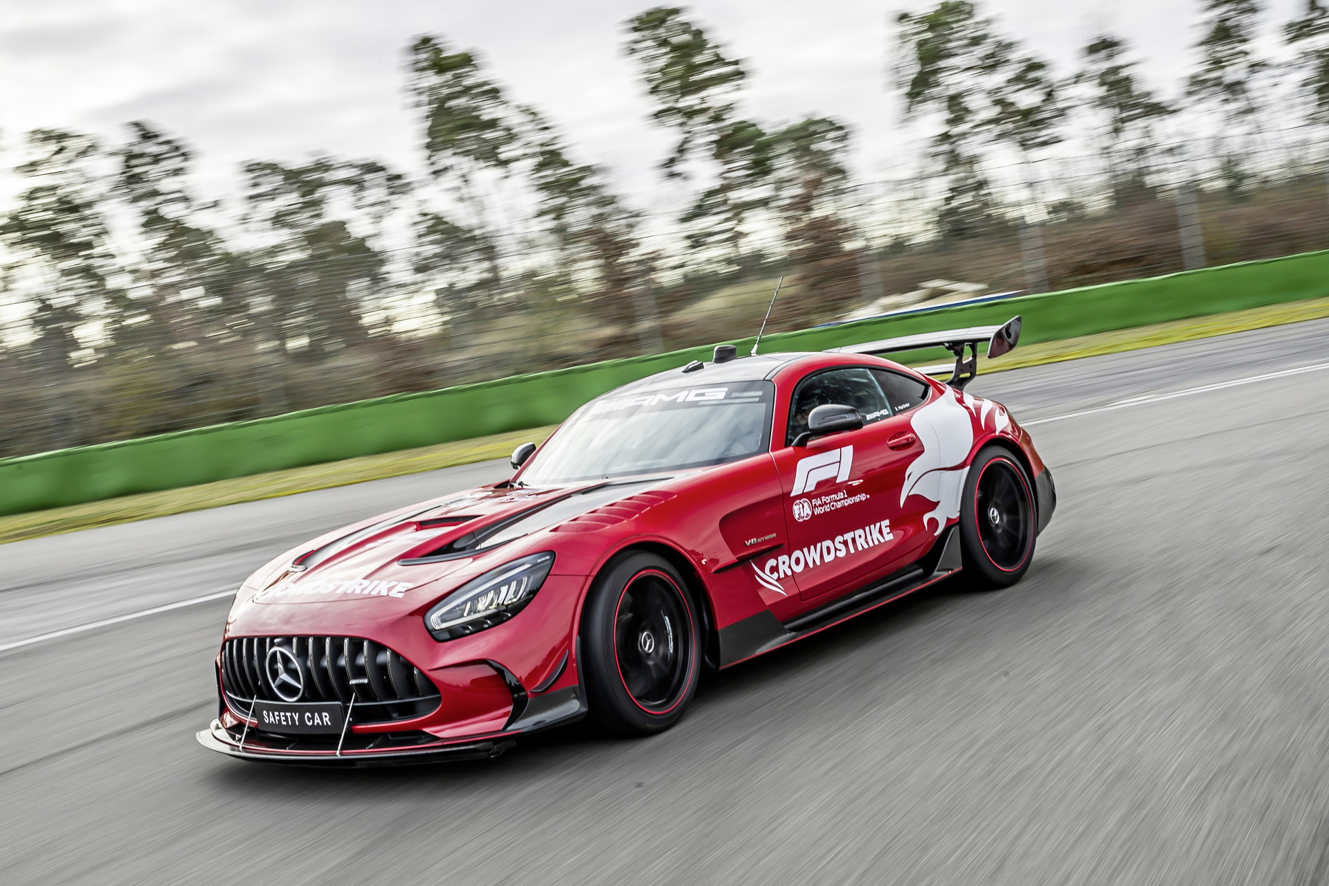 2022 Mercedes-AMG GT Black Series F1 Safety Car Front Three-Quarter Wallpapers (5)