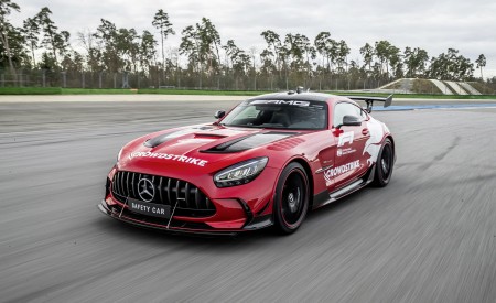 2022 Mercedes-AMG GT Black Series F1 Safety Car Front Three-Quarter Wallpapers 450x275 (1)