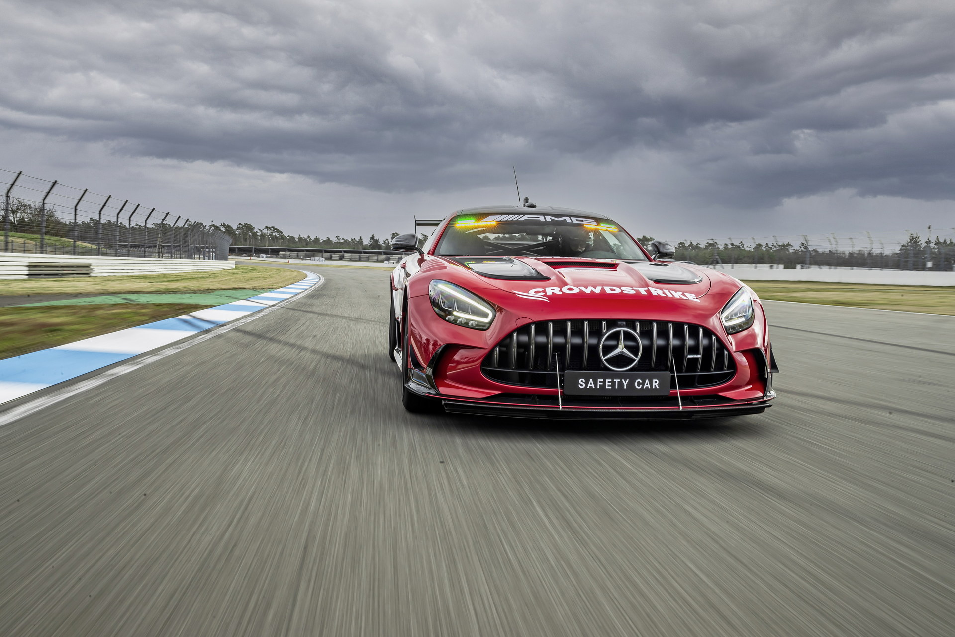 2022 Mercedes-AMG GT Black Series F1 Safety Car Front Wallpapers (7)