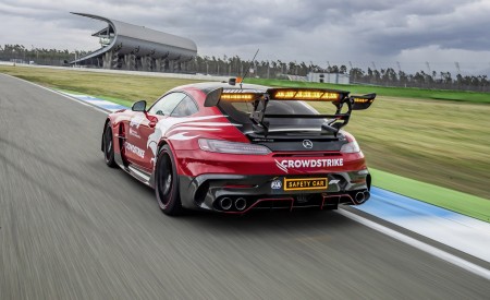 2022 Mercedes-AMG GT Black Series F1 Safety Car Rear Three-Quarter Wallpapers 450x275 (8)