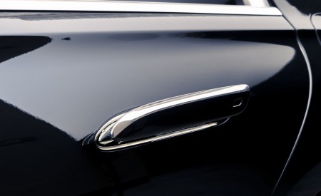 2022 Mercedes-Benz S 580 e L Plug-In Hybrid (UK-Spec) Detail Wallpapers 450x275 (33)