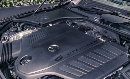 2022 Mercedes-Benz S 580 e L Plug-In Hybrid (UK-Spec) Engine Wallpapers 450x275 (37)