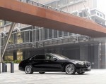 2022 Mercedes-Benz S 580 e L Plug-In Hybrid (UK-Spec) Front Three-Quarter Wallpapers 150x120