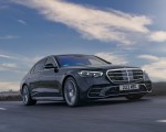 2022 Mercedes-Benz S 580 e L Plug-In Hybrid (UK-Spec) Front Three-Quarter Wallpapers 150x120