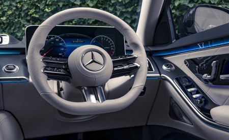 2022 Mercedes-Benz S 580 e L Plug-In Hybrid (UK-Spec) Interior Steering Wheel Wallpapers 450x275 (48)
