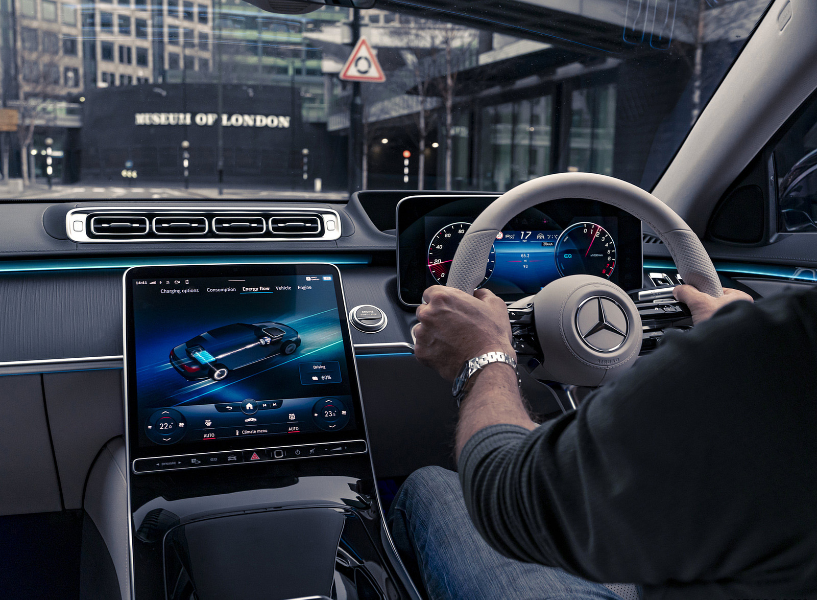 2022 Mercedes-Benz S 580 e L Plug-In Hybrid (UK-Spec) Interior Wallpapers #40 of 63