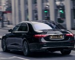 2022 Mercedes-Benz S 580 e L Plug-In Hybrid (UK-Spec) Rear Three-Quarter Wallpapers  150x120 (14)