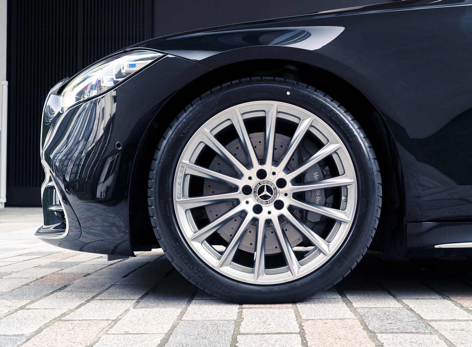 2022 Mercedes-Benz S 580 e L Plug-In Hybrid (UK-Spec) Wheel Wallpapers #31 of 63