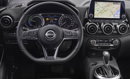 2022 Nissan JUKE Hybrid Interior Cockpit Wallpapers 450x275 (57)