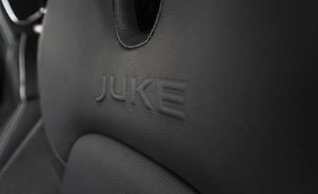 2022 Nissan JUKE Hybrid Interior Detail Wallpapers 450x275 (79)