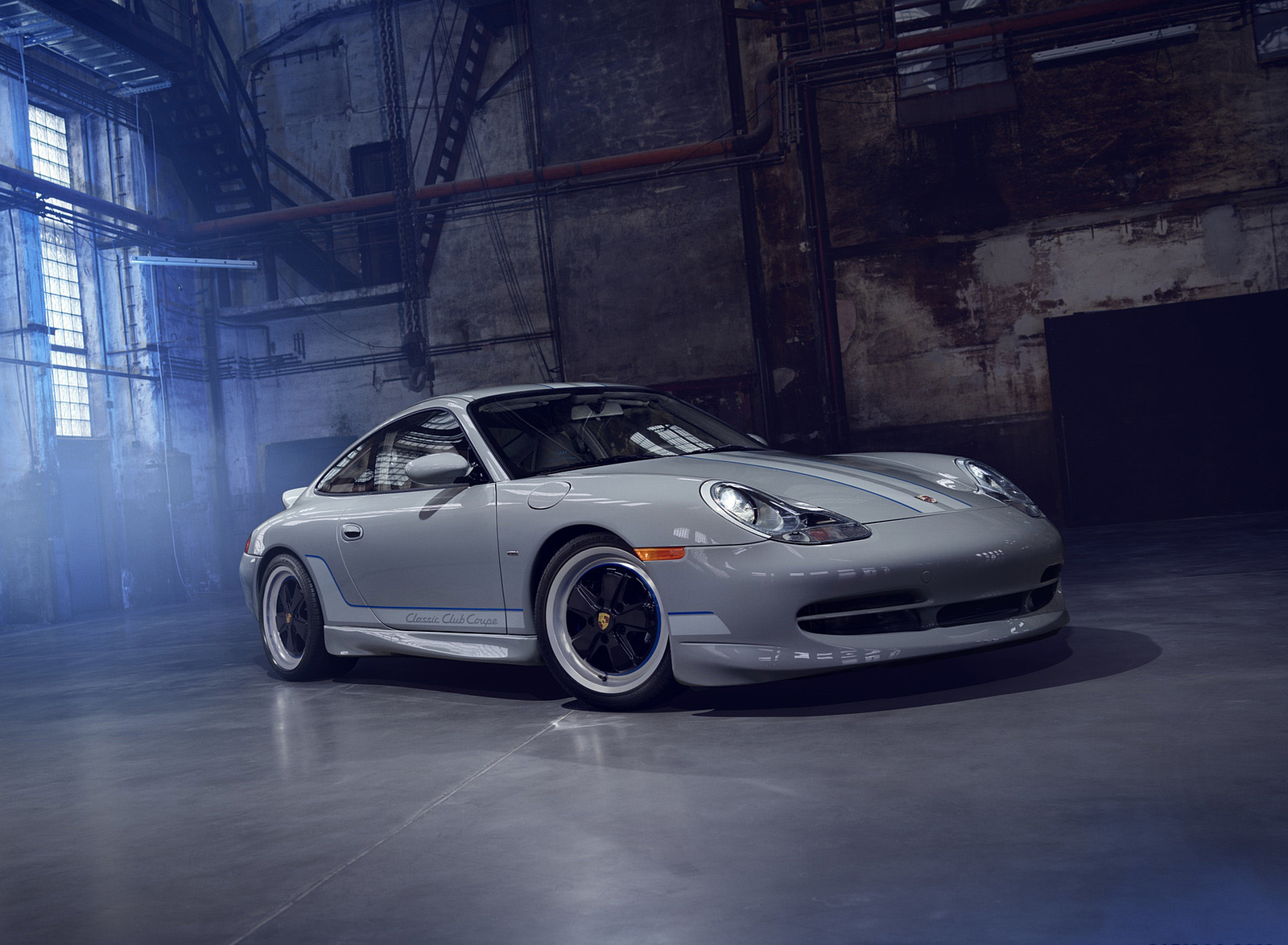 2022 Porsche 911 Classic Club Coupe Front Three-Quarter Wallpapers #1 of 6