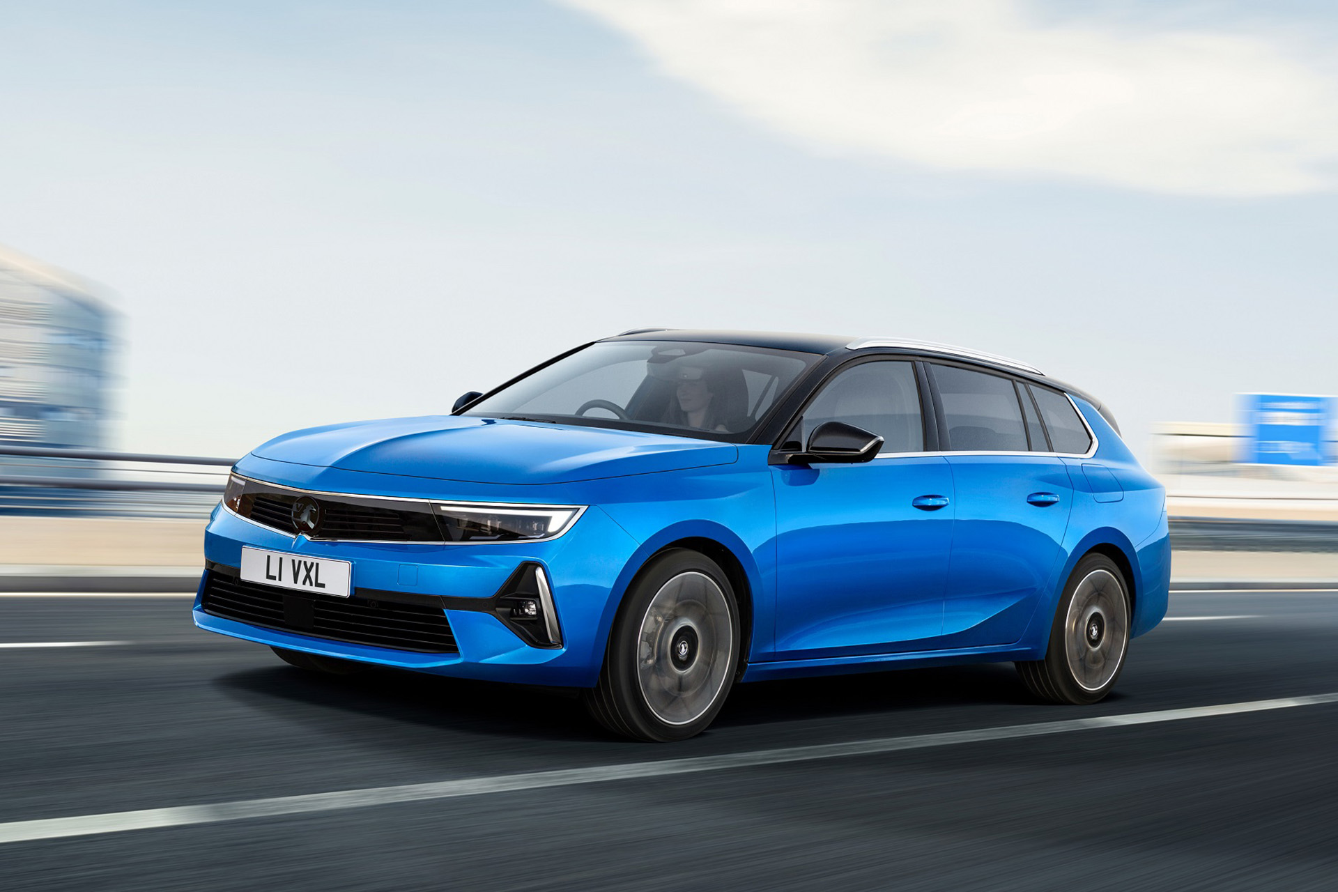 2022 Vauxhall Astra Sports Tourer Front Three-Quarter Wallpapers  (2)