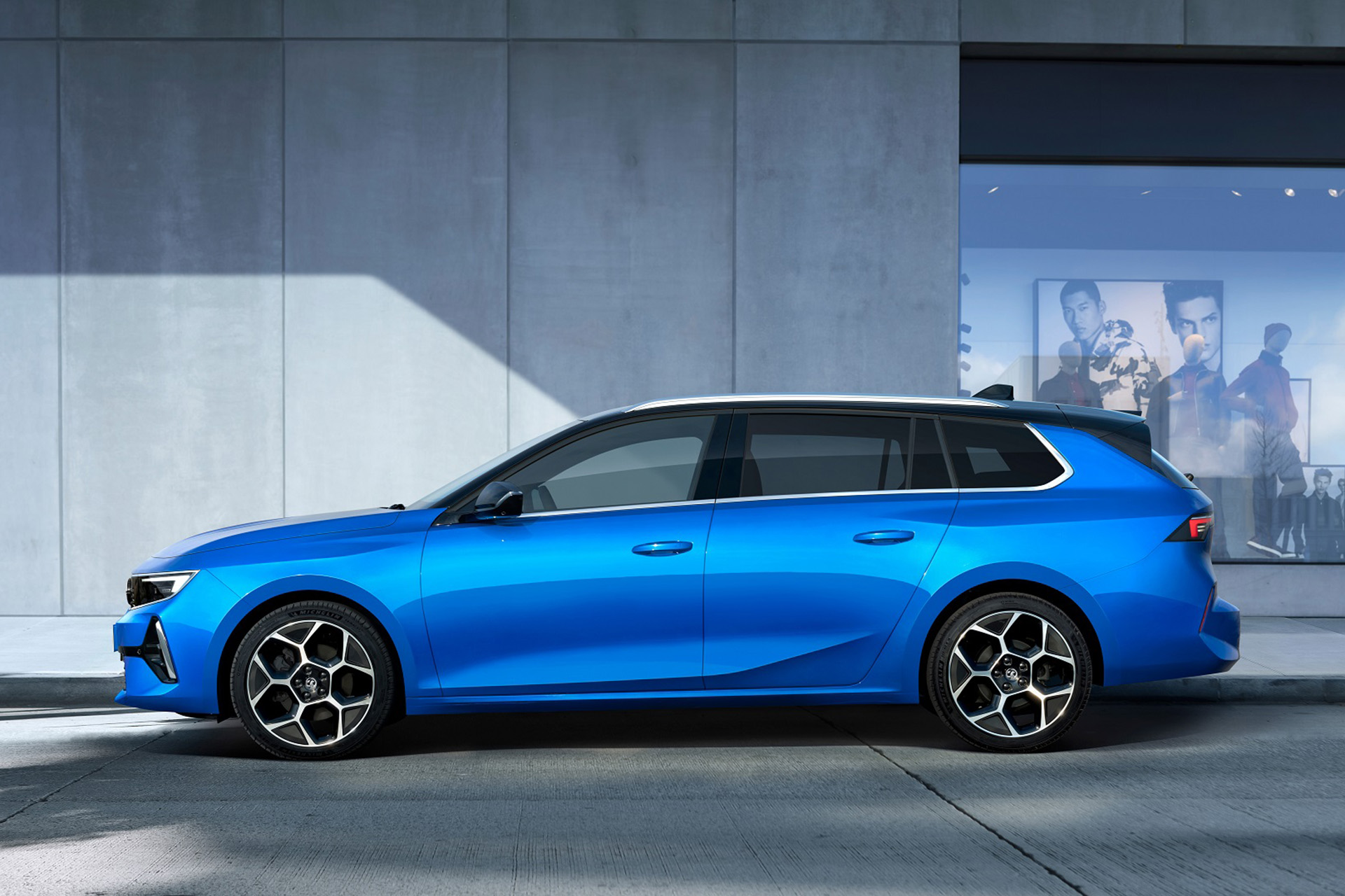2022 Vauxhall Astra Sports Tourer Side Wallpapers (10)