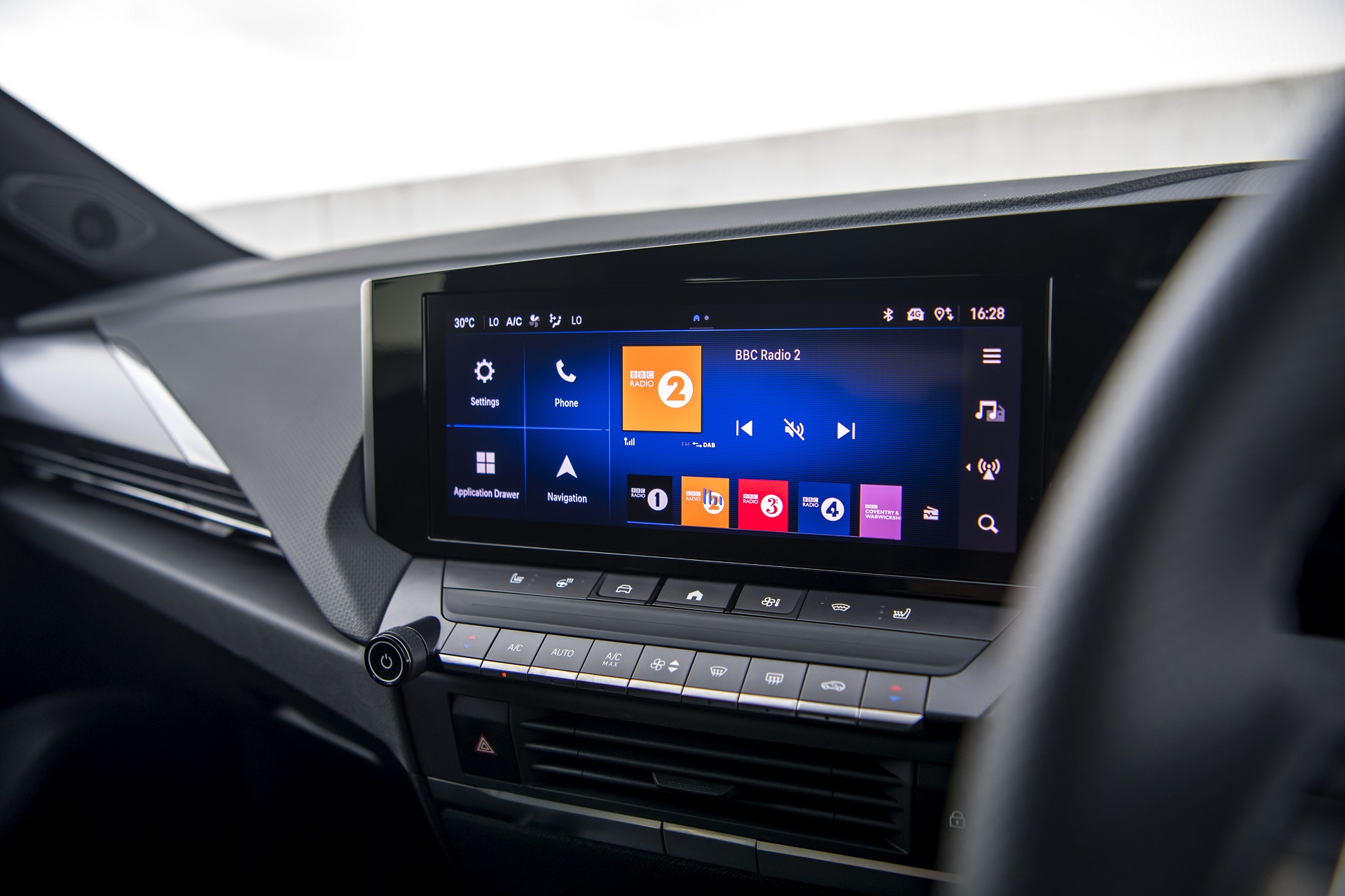 2022 Vauxhall Astra Ultimate Central Console Wallpapers #84 of 94
