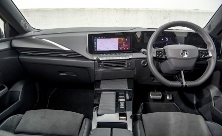 2022 Vauxhall Astra Ultimate Interior Cockpit Wallpapers  450x275 (74)