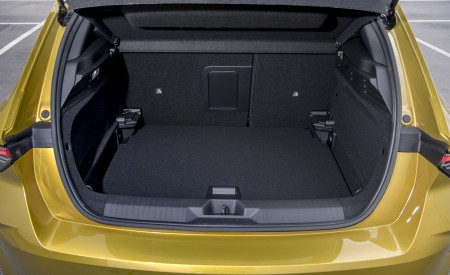 2022 Vauxhall Astra Ultimate Trunk Wallpapers 450x275 (91)