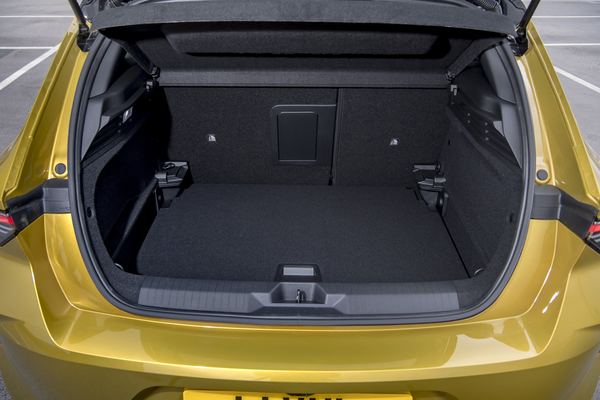 2022 Vauxhall Astra Ultimate Trunk Wallpapers #91 of 94