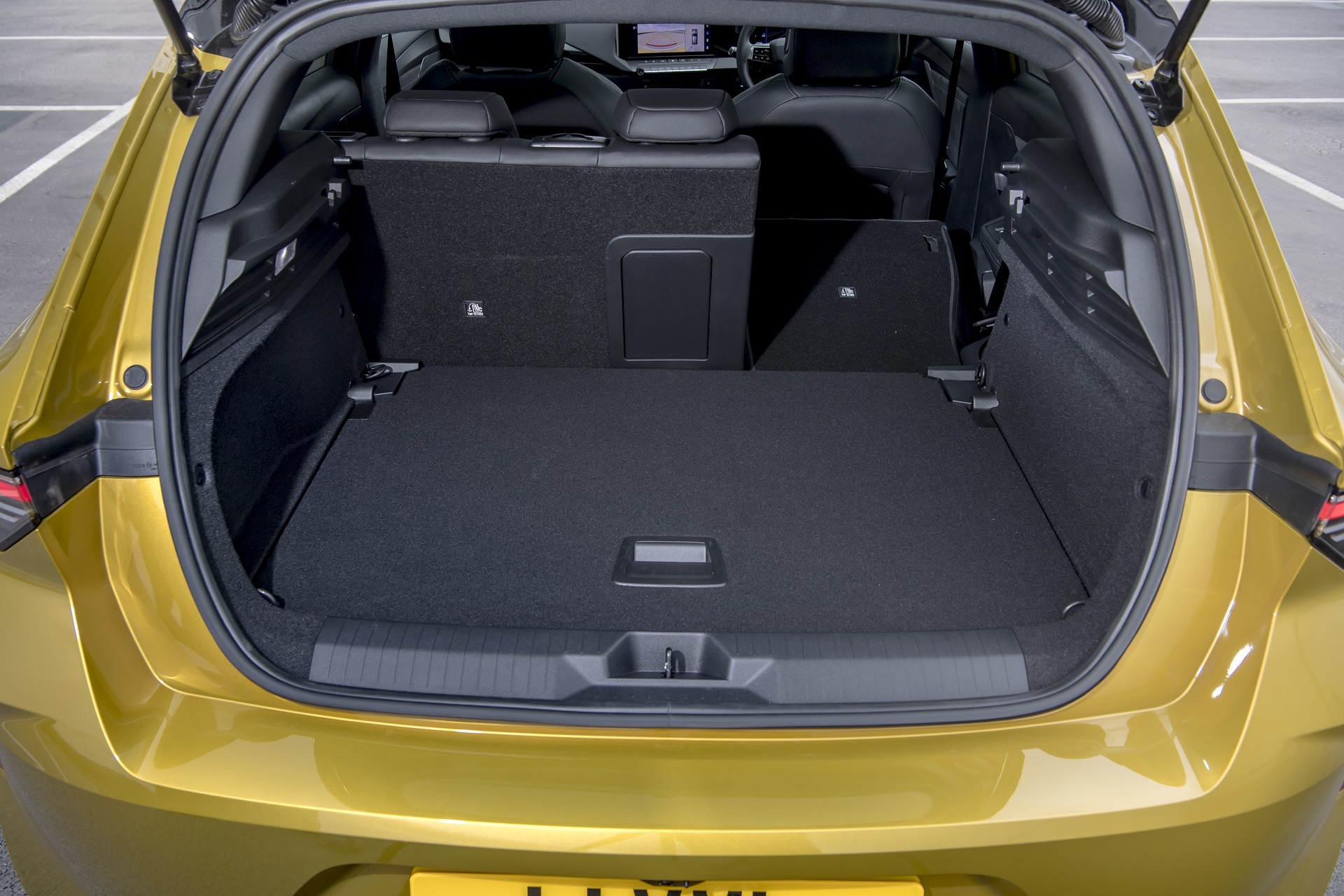 2022 Vauxhall Astra Ultimate Trunk Wallpapers #93 of 94