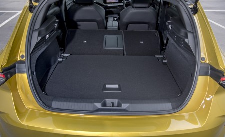 2022 Vauxhall Astra Ultimate Trunk Wallpapers 450x275 (94)
