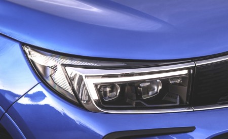 2022 Vauxhall Grandland Ultimate Headlight Wallpapers 450x275 (72)