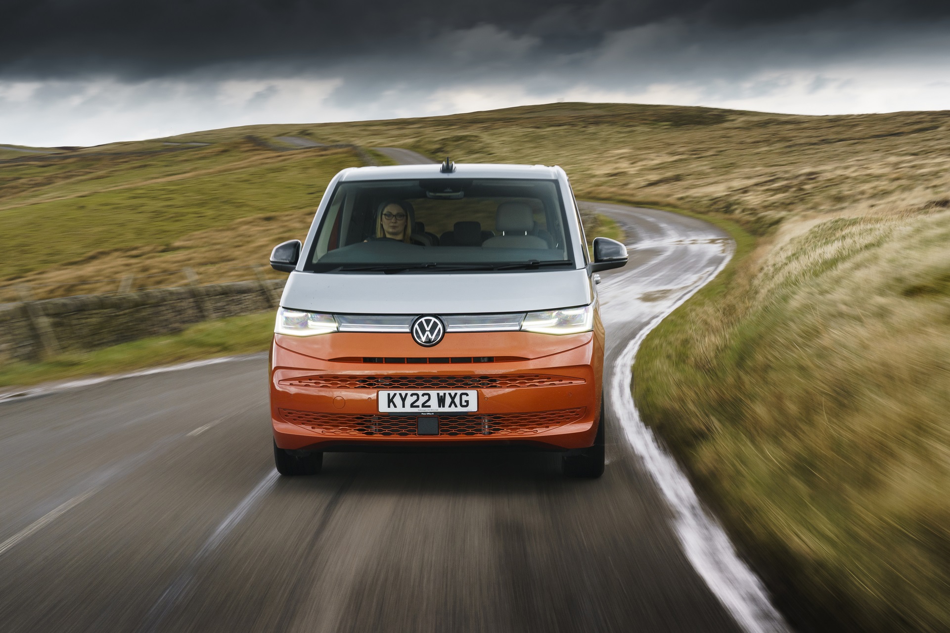 2022 Volkswagen Multivan (UK-Spec) Front Wallpapers (9)